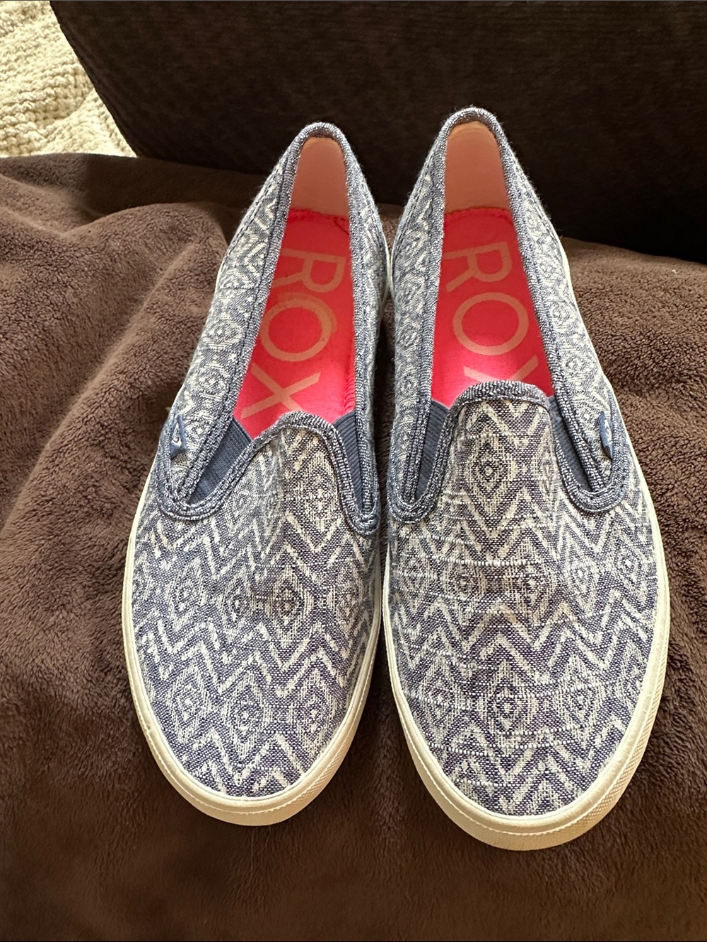 Roxy Navy and Pink Patterned Slip-On Sneakers